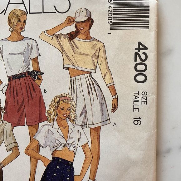 MCCALLS PATTERN 4200 SHORTS & SKIRTS MISSES SIZE 16 UNCUT Vintage - Picture 2 of 8